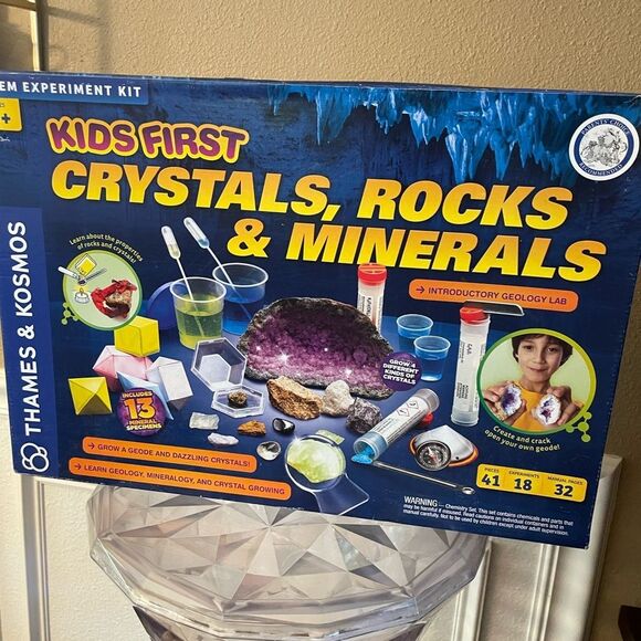 Kids First Crystal Rock and Minerals Kit Geology Lab - Picture 1 of 16